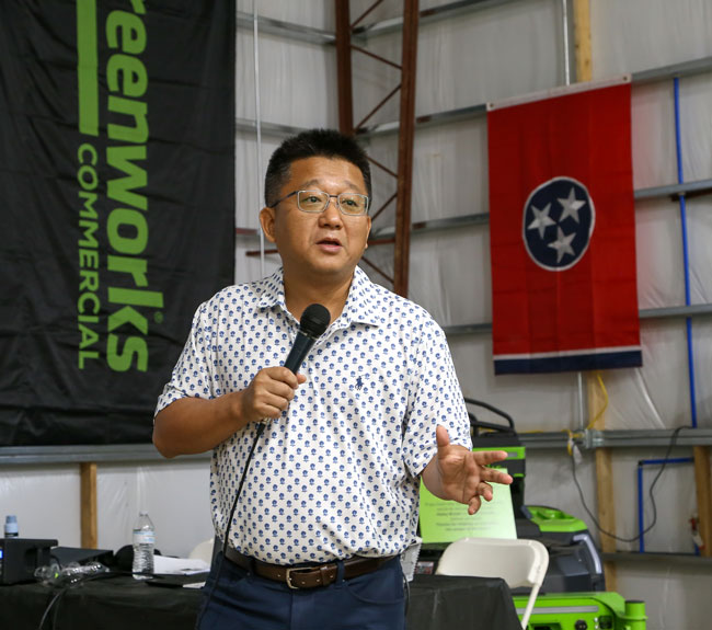 趣味・スポーツ・実用 Leading, Managing and Developing People Greenworks launches Optimus Crew pro equipment line