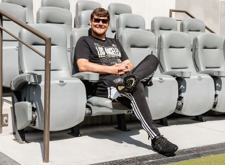 Rising Star Gage Knudson